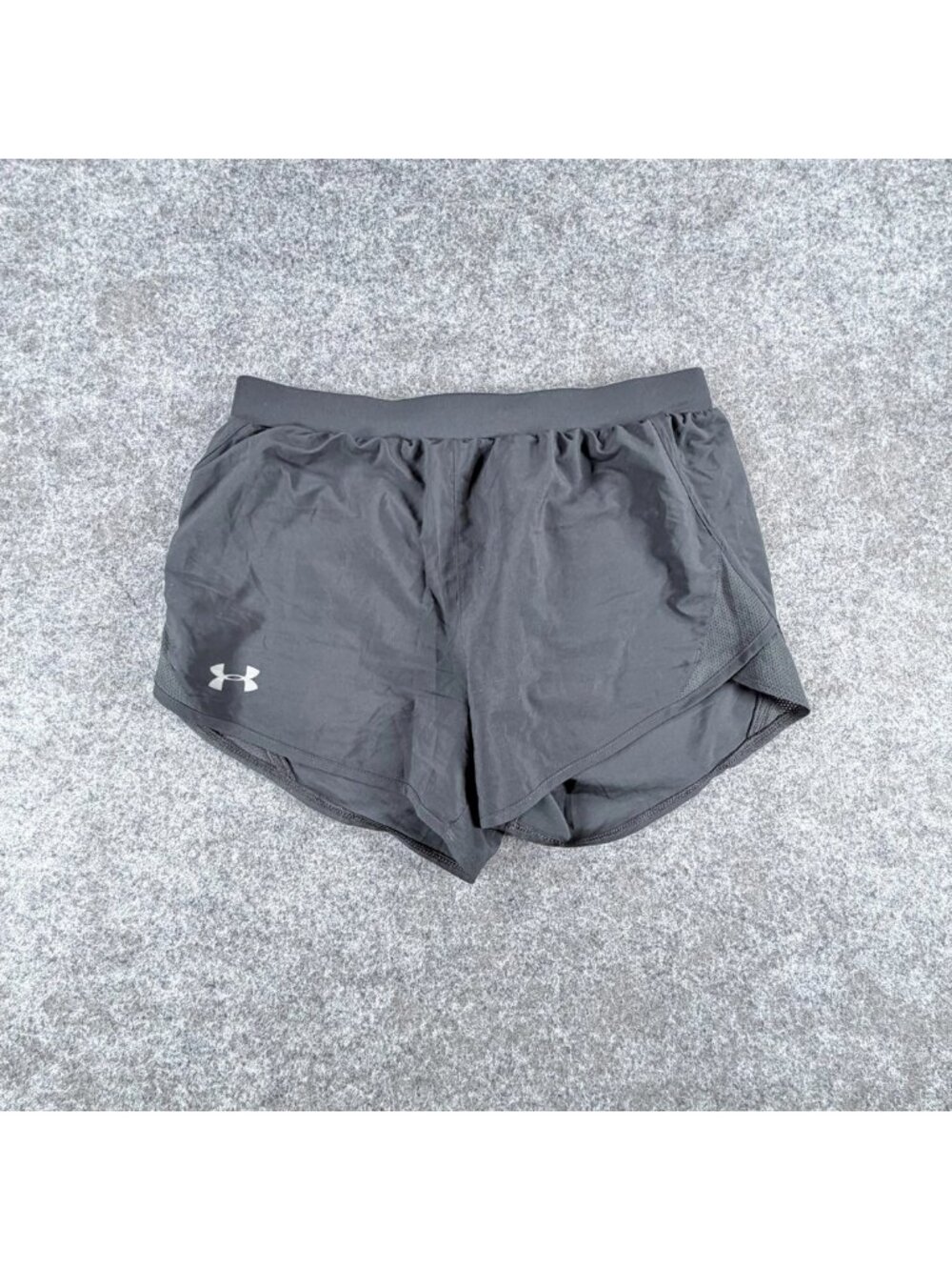 Under Armour Fly-By 2.0 Running Shorts Womens M Black Heatgear Loose Athletic